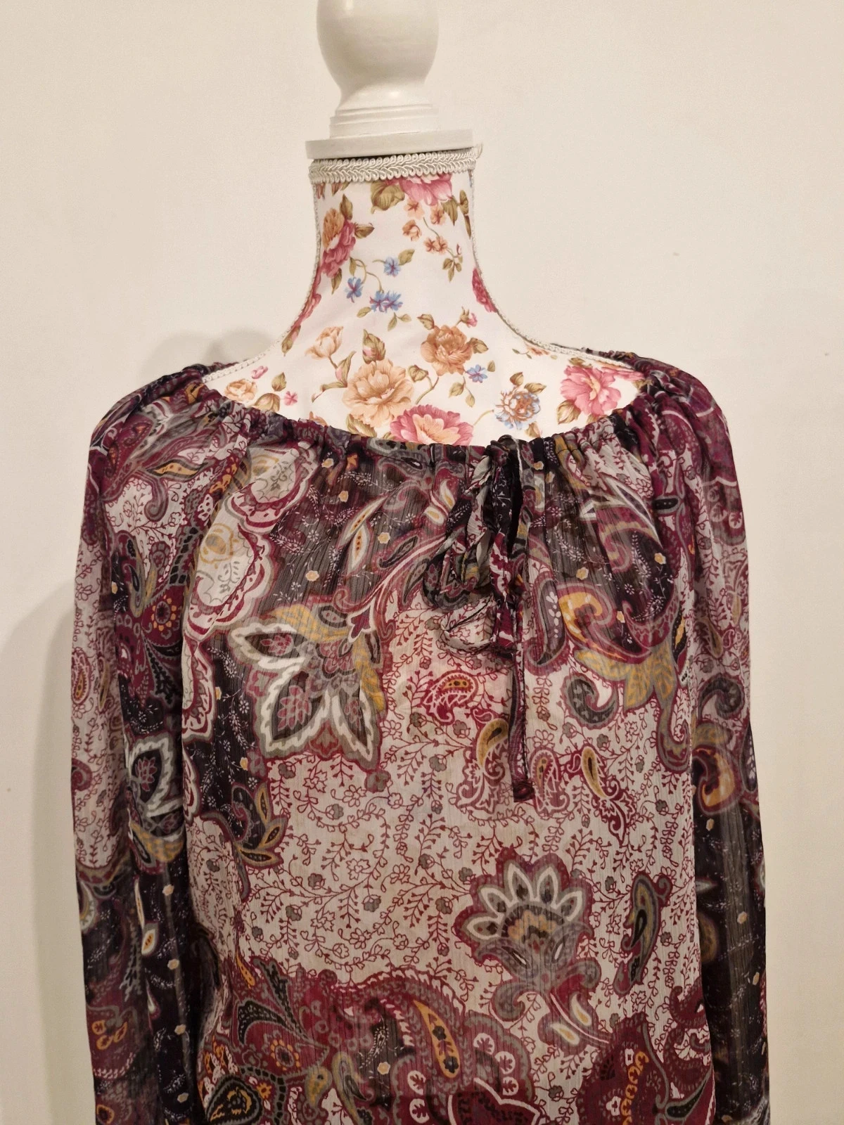 Romantic and summery lightweight top – photo 3